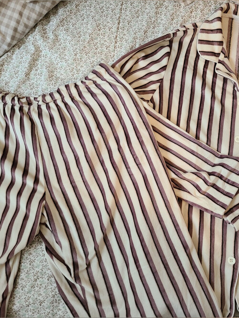 Denver Hayes Cream and Plum Striped Fleece Pajamas